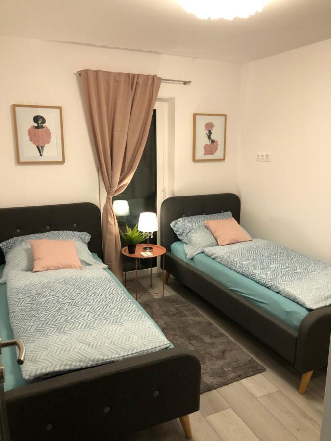 Szeged Gyoengye Deluxアパートメント エクステリア 写真