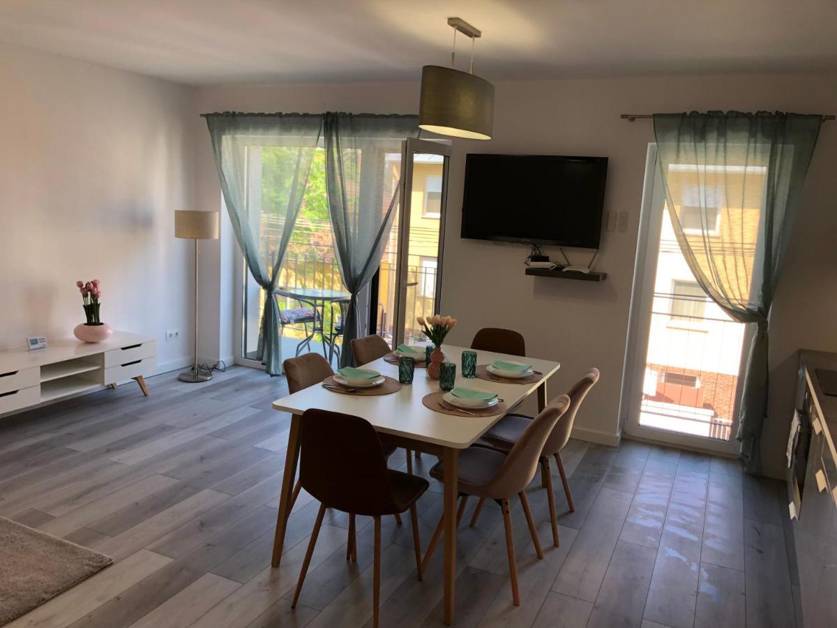 Szeged Gyoengye Deluxアパートメント エクステリア 写真